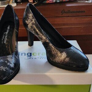 Walking Cradles pumps sz 6 W black gray marbled leather NIB